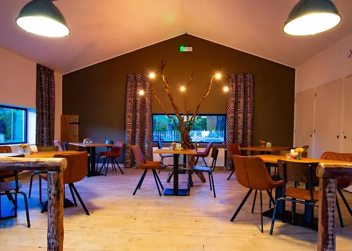 Couette-café Brasserie/b&b De Pletsmolen 3*